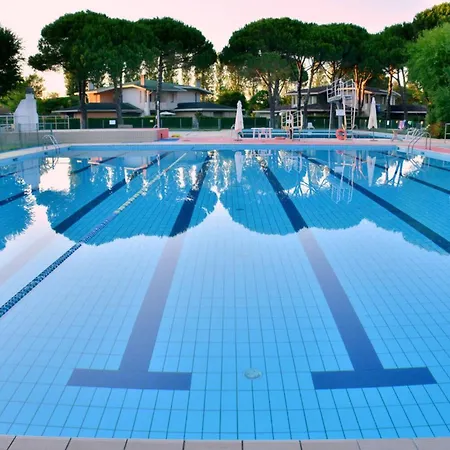 Family Flat In With Pools And Playground * Bibione