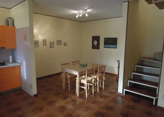 Cozy Flat With Shared Pools And Private Garden *