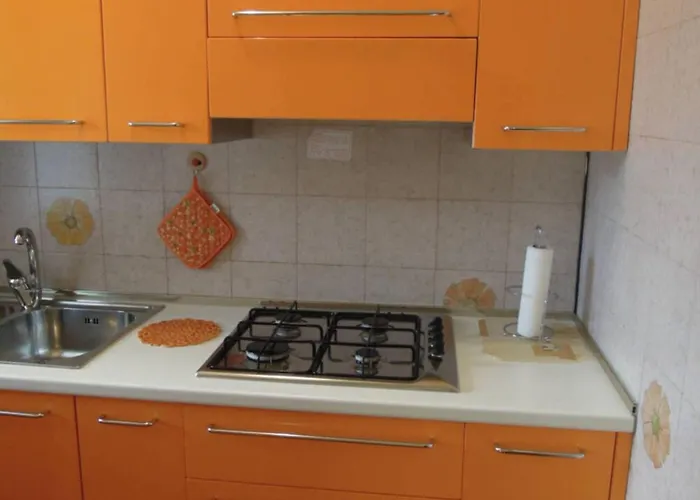 Апартаменти Cozy Flat With Shared Pools And Private Garden Бібіоне