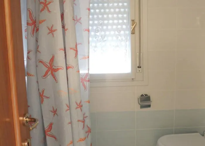 Cozy Flat With Shared Pools And Private Garden * Бібіоне