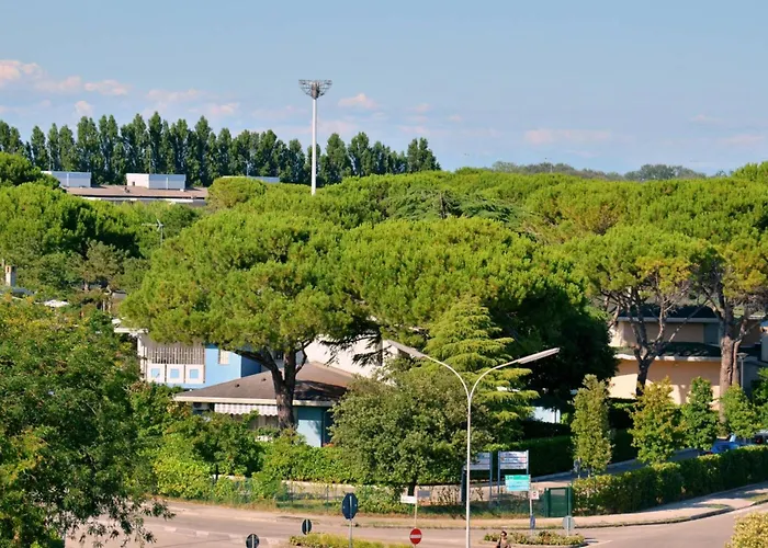 Apartment Cozy Flat With Shared Pools And Private Garden