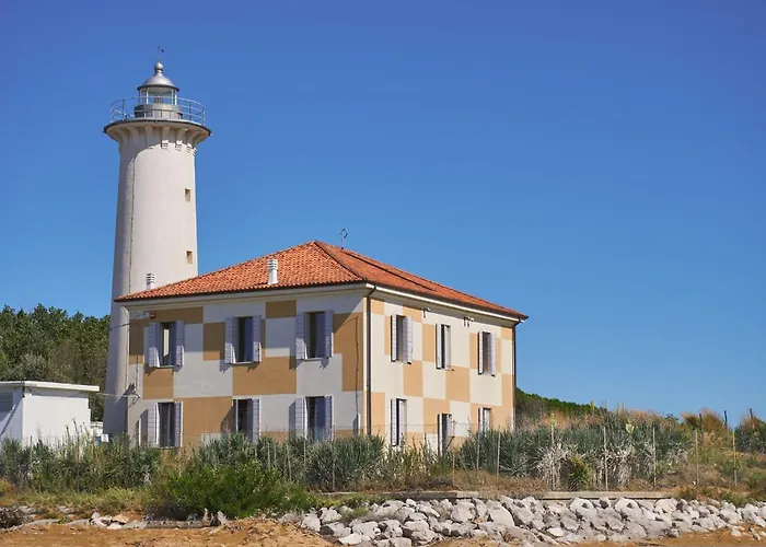 Cozy Flat With Shared Pools And Private Garden Apartment *